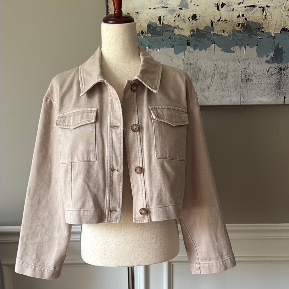 Women's BCBG Cropped Jacket Size L